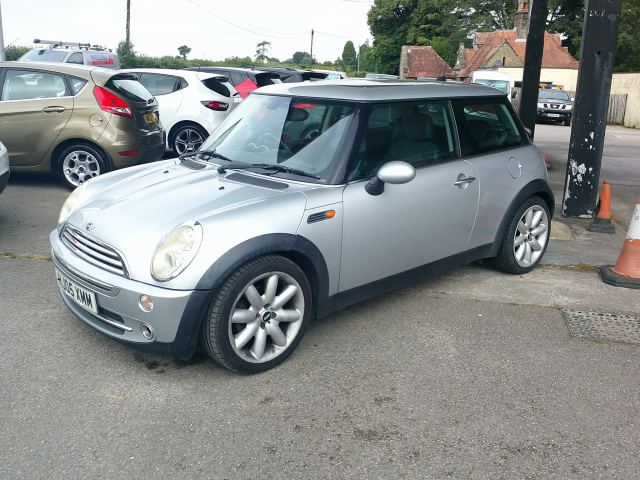 MINI Hatch Cooper Hatch 1.6 Automatic