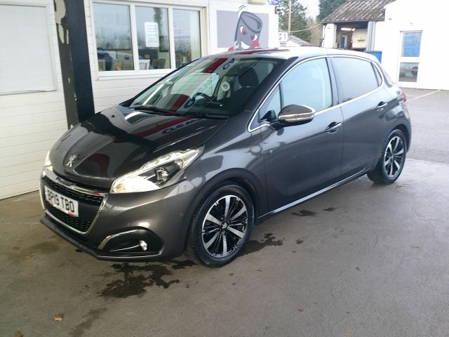 2019 (19) Peugeot 208 1.2 PureTech Tech Edition Hatchback 5dr Petrol Manual Euro 6 (s/s) (82 ps)